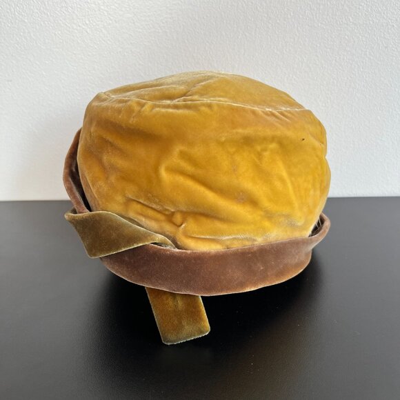 vintage 60s hat mustard yellow velvet cloche pillbox flapper fold cap - Picture 2 of 10
